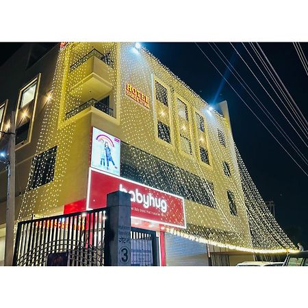 Hotel Shree Ji Inn キシャンガル エクステリア 写真