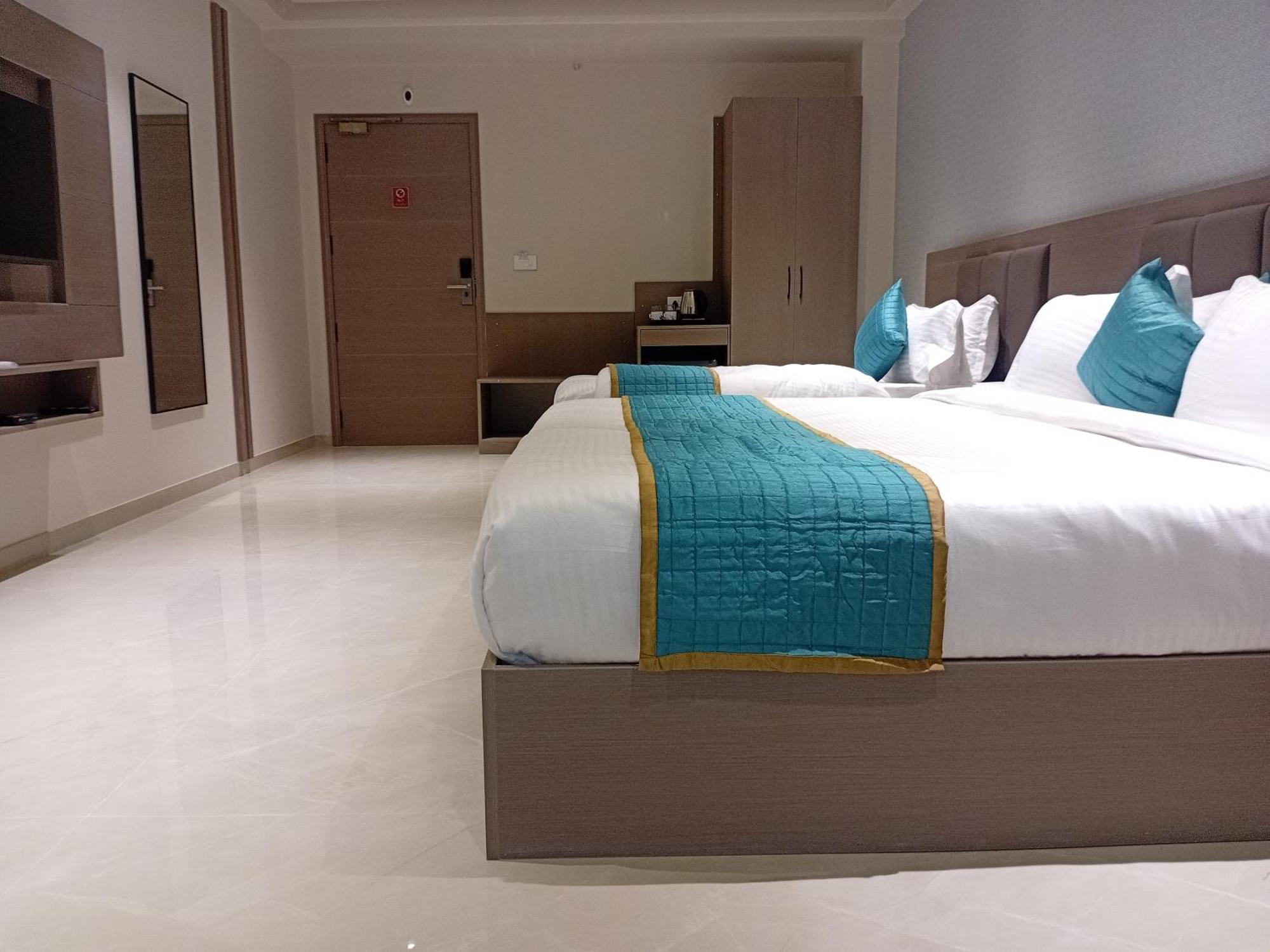 Hotel Shree Ji Inn キシャンガル エクステリア 写真