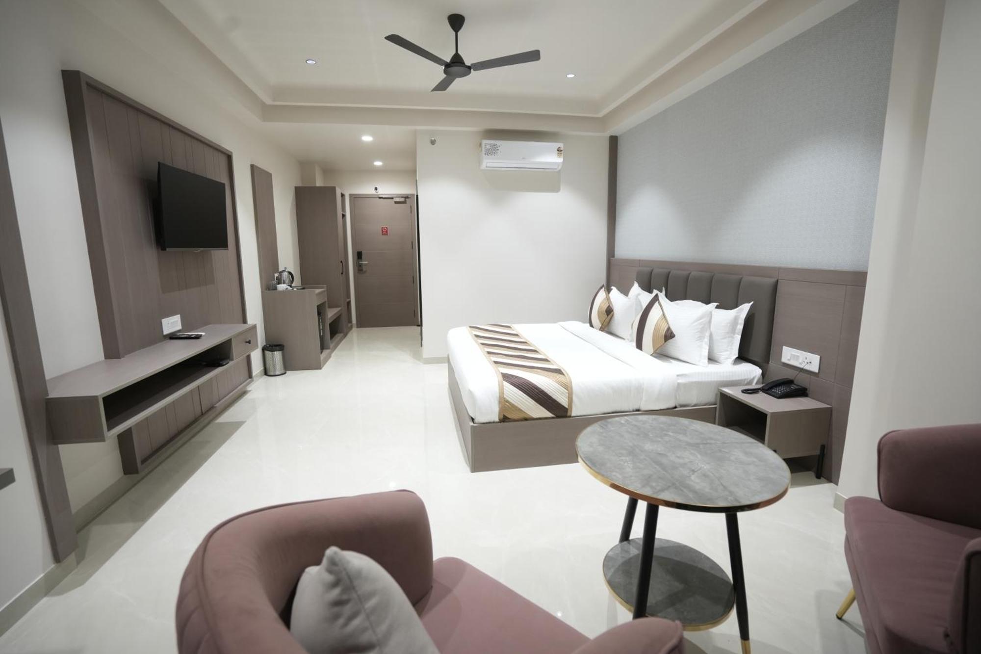 Hotel Shree Ji Inn キシャンガル エクステリア 写真