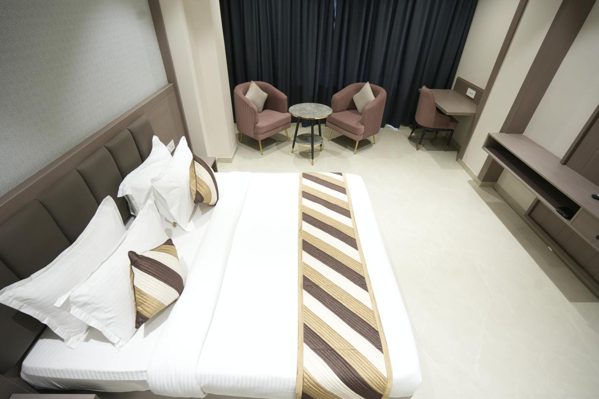 Hotel Shree Ji Inn キシャンガル エクステリア 写真