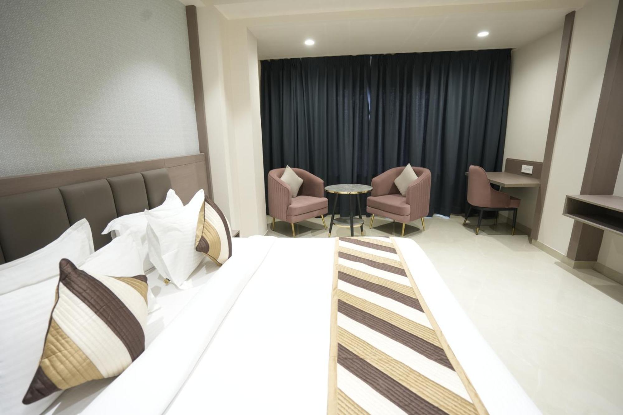 Hotel Shree Ji Inn キシャンガル エクステリア 写真